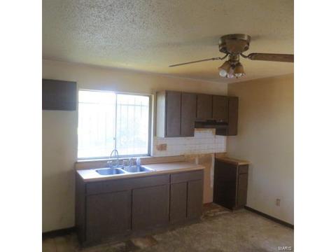 1458 Engelholm Ave, Saint Louis, MO 63133 photo 5