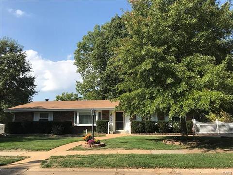 749 Sherwick Ter, Ballwin, MO 63021 photo 1