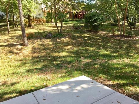 1050 Parkwatch Dr, Ballwin, MO 63011 photo 24