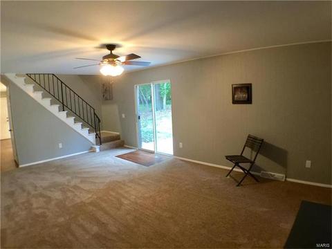 1050 Parkwatch Dr, Ballwin, MO 63011 photo 12