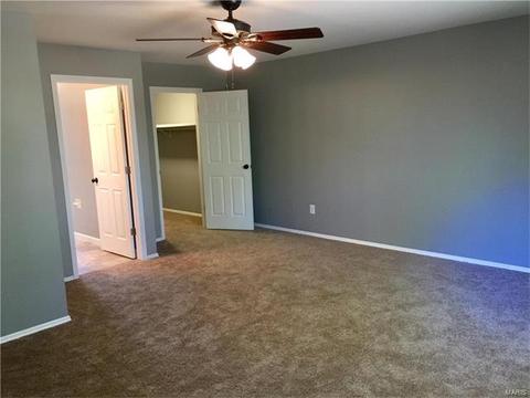 1050 Parkwatch Dr, Ballwin, MO 63011 photo 15