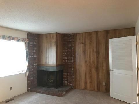 15 Hassam Ct, Ballwin, MO 63021 photo 8