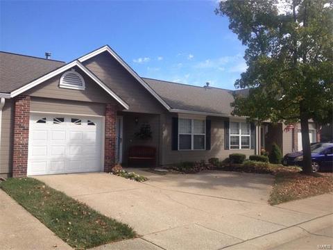1234 Shirley Ridge Dr, Saint Charles, MO 63304 photo 2