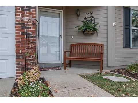 1234 Shirley Ridge Dr, Saint Charles, MO 63304 photo 3
