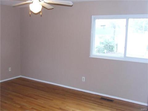 349 Sorrento Dr, Ballwin, MO 63021 photo 22