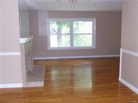 349 Sorrento Dr, Ballwin, MO 63021 photo 10