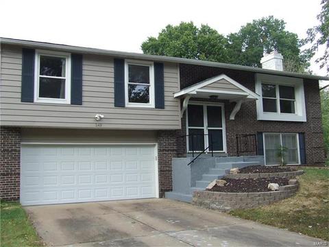 349 Sorrento Dr, Ballwin, MO 63021 photo 1