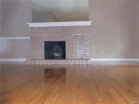 349 Sorrento Dr, Ballwin, MO 63021 photo 6