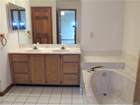 2681 Eisenbath Rd, O'fallon, MO 63366 photo 17