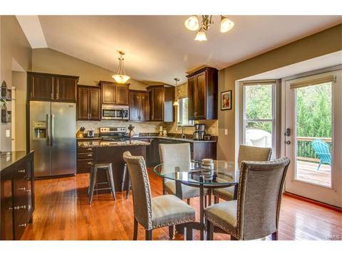 604 Falling Brook Dr, O'fallon, MO 63366 photo 10