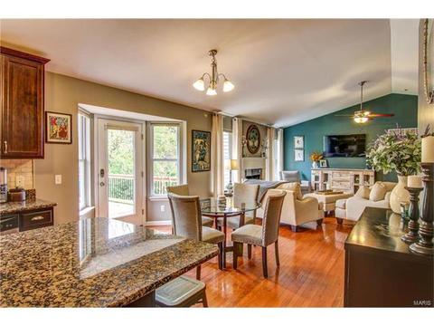 604 Falling Brook Dr, O'fallon, MO 63366 photo 11