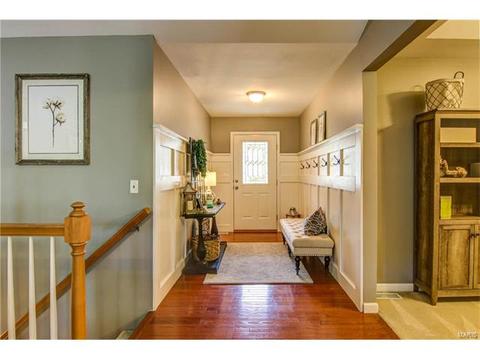 604 Falling Brook Dr, O'fallon, MO 63366 photo 3