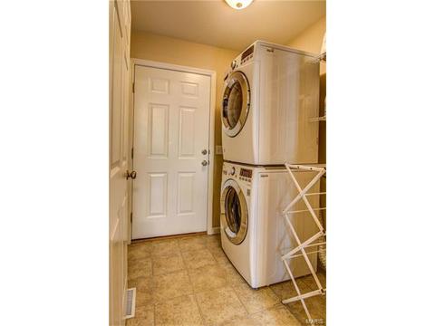 604 Falling Brook Dr, O'fallon, MO 63366 photo 14