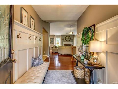 604 Falling Brook Dr, O'fallon, MO 63366 photo 2