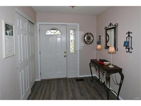 152 Keystone Crossing Dr, O'fallon, MO 63368 photo 3