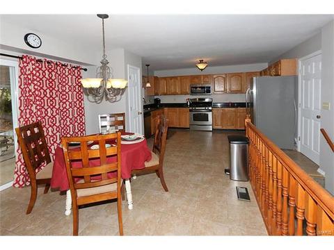 152 Keystone Crossing Dr, O'fallon, MO 63368 photo 8