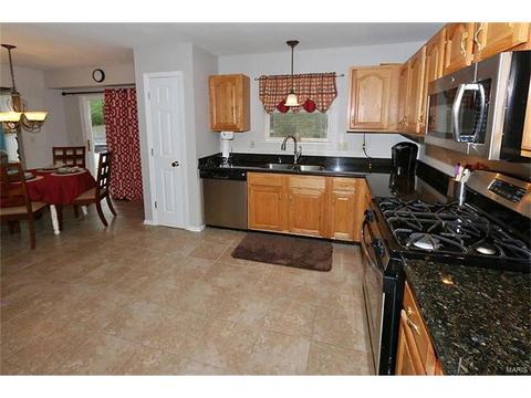 152 Keystone Crossing Dr, O'fallon, MO 63368 photo 10