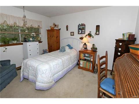 1102 Deleon Ct, Fenton, MO 63026 photo 7