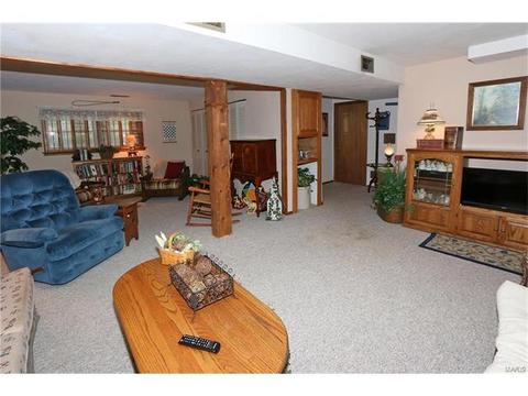 1102 Deleon Ct, Fenton, MO 63026 photo 9