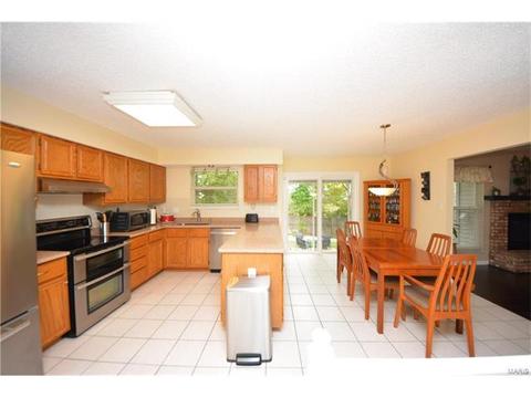 2787 Bromley Dr, O'fallon, MO 63368 photo 9