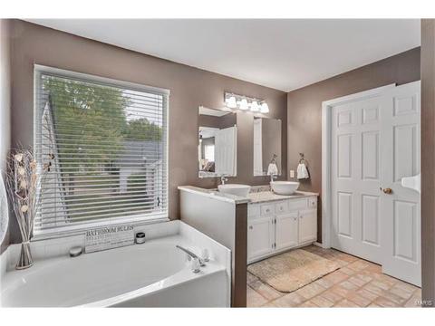 17181 Elm Trail Dr, Eureka, MO 63025 photo 20