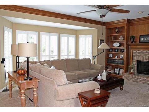 425 April Oaks Ct, Ballwin, MO 63021 photo 7