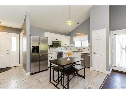 4 Bingham Ct, Saint Peters, MO 63376 photo 6