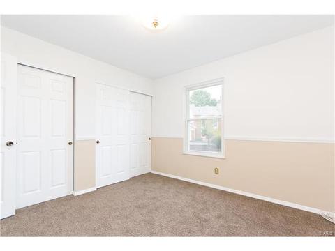 1300 Holgate Dr #G4, Ballwin, MO 63021 photo 2
