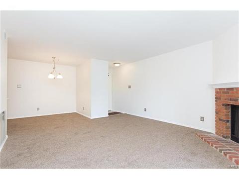 1300 Holgate Dr #G4, Ballwin, MO 63021 photo 3