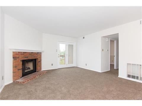 1300 Holgate Dr #G4, Ballwin, MO 63021 photo 4