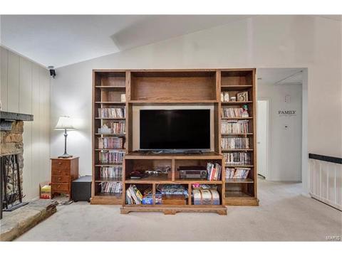 1339 Culpepper Rdg, Ballwin, MO 63021 photo 4