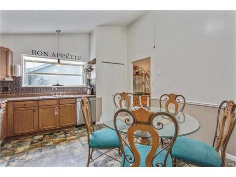 1339 Culpepper Rdg, Ballwin, MO 63021 photo 10