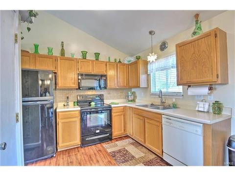 633 Longhorn Dr, O'fallon, MO 63368 photo 8