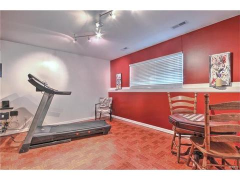 633 Longhorn Dr, O'fallon, MO 63368 photo 14