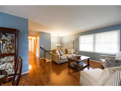 261 Braeshire Dr, Ballwin, MO 63021 photo 8