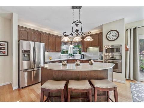 527 Arbor Meadow Dr, Ballwin, MO 63021 photo 14