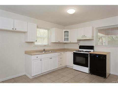 901 Taylor Pl, O'fallon, MO 63366 photo 4