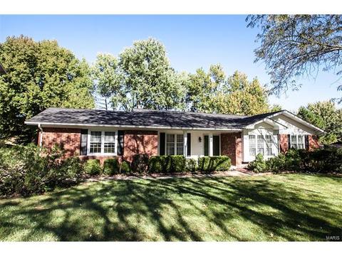 804 Rotherham Dr, Ballwin, MO 63011 photo 2