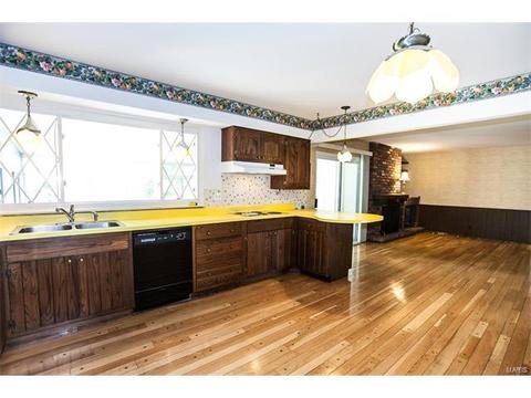 804 Rotherham Dr, Ballwin, MO 63011 photo 4