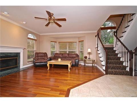 303 Marsten Ct, Ballwin, MO 63021 photo 9