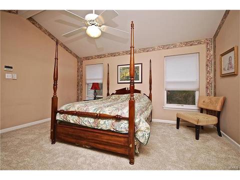 303 Marsten Ct, Ballwin, MO 63021 photo 25