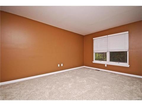 303 Marsten Ct, Ballwin, MO 63021 photo 32