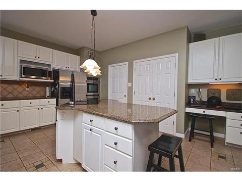 303 Marsten Ct, Ballwin, MO 63021 photo 17