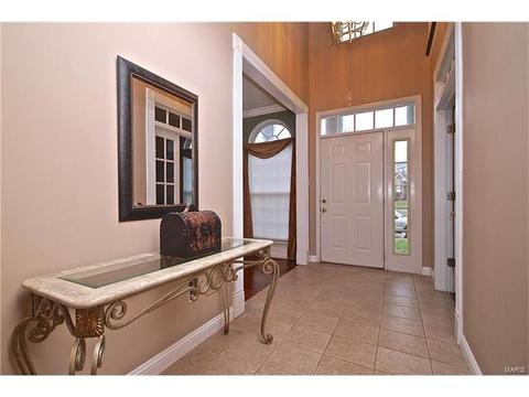 303 Marsten Ct, Ballwin, MO 63021 photo 2