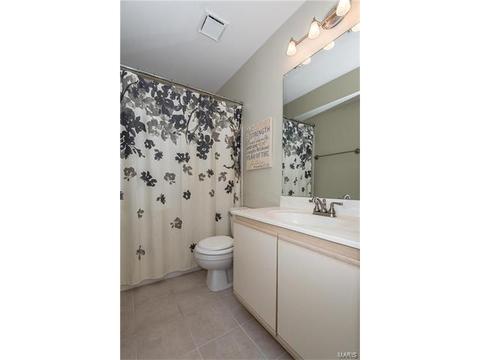 1323 Holgate Dr #B, Ballwin, MO 63021 photo 15