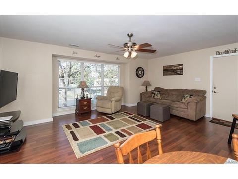 1323 Holgate Dr #B, Ballwin, MO 63021 photo 5