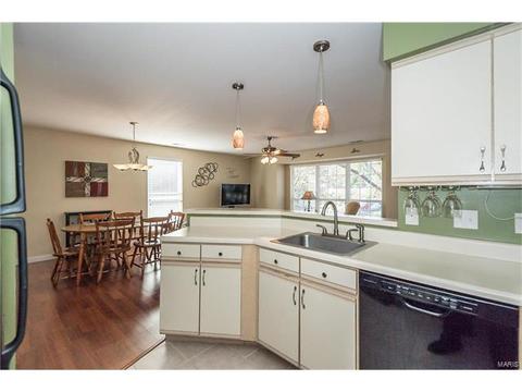 1323 Holgate Dr #B, Ballwin, MO 63021 photo 11