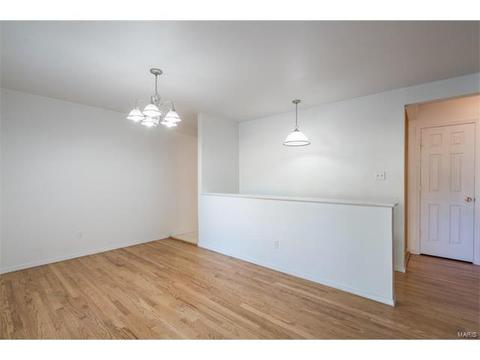 712 Valley View Dr, Manchester, MO 63011 photo 7