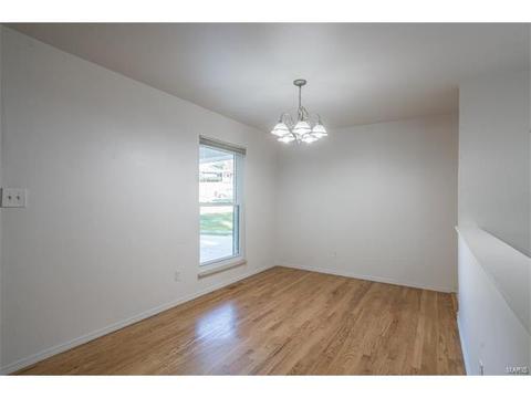 712 Valley View Dr, Manchester, MO 63011 photo 6