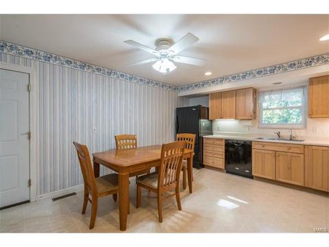 712 Valley View Dr, Manchester, MO 63011 photo 14